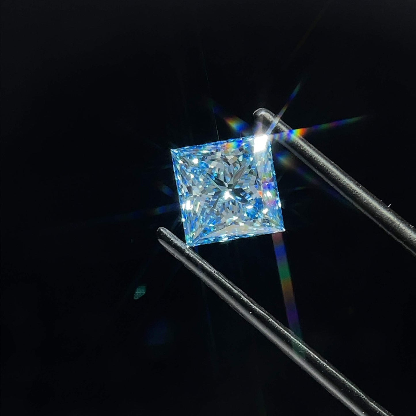 Princess 1.80 Fancy Vivid Blue VVS2