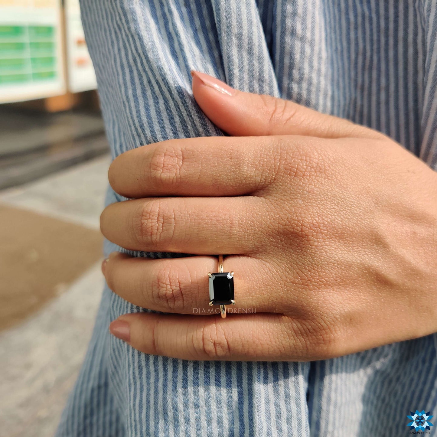 black moissanite ring
