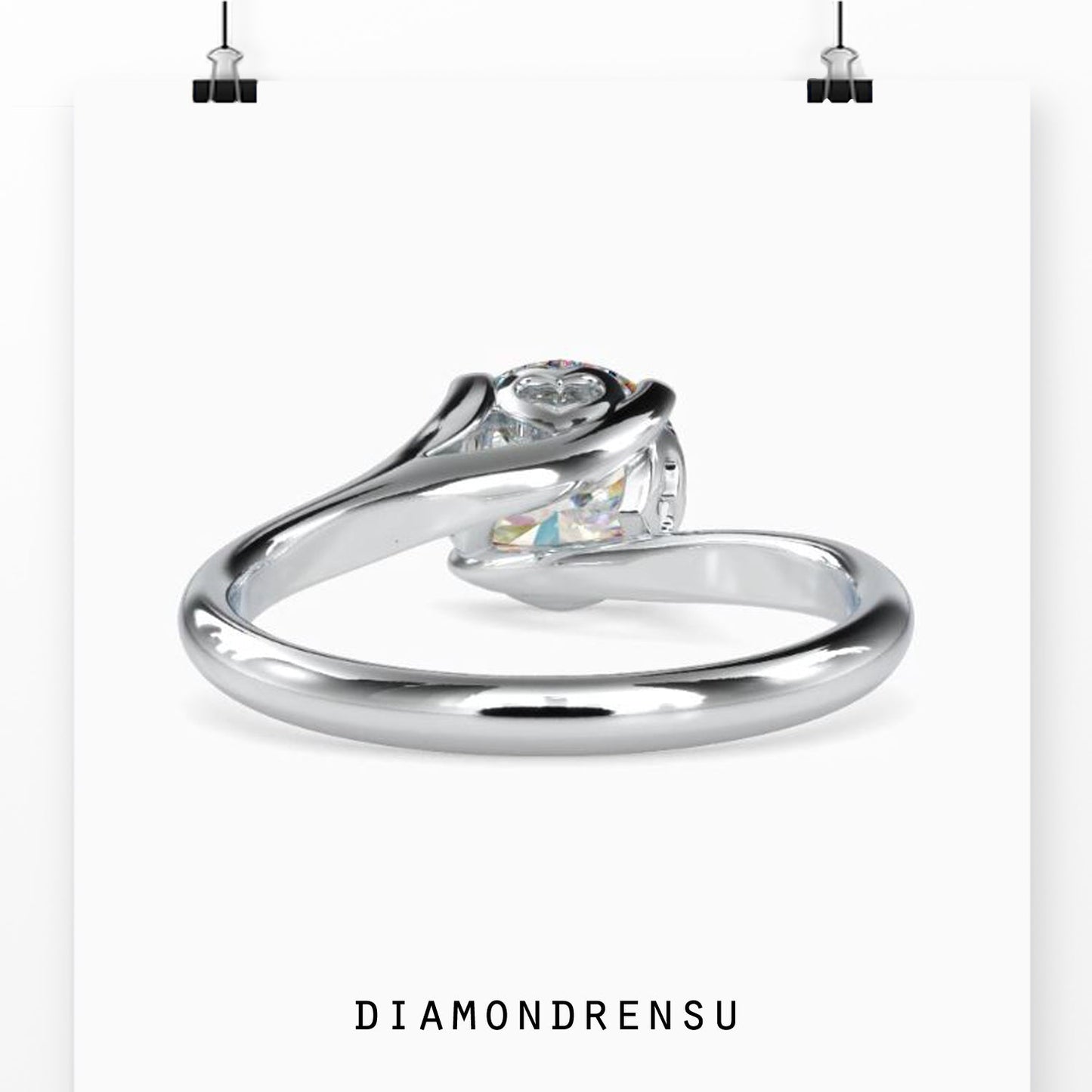 1 carat round diamond ring in an elegant solitaire design.