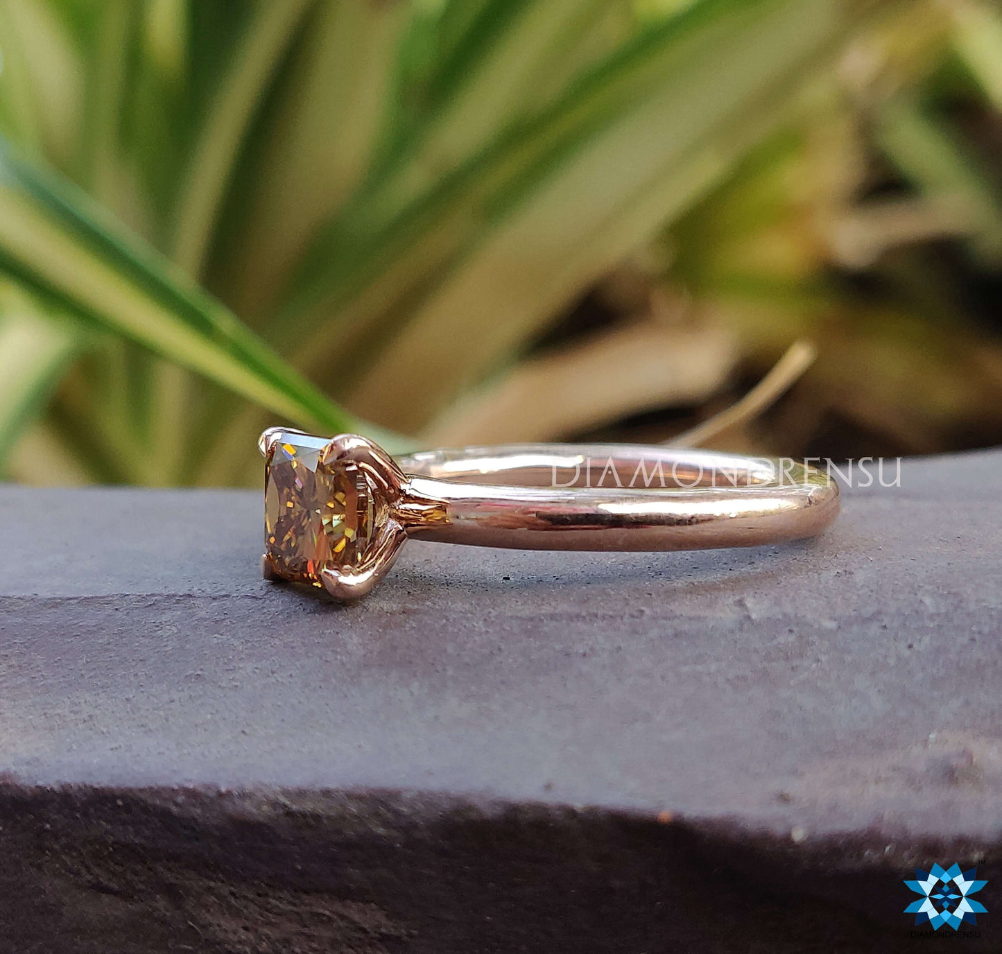 radiant moissanite