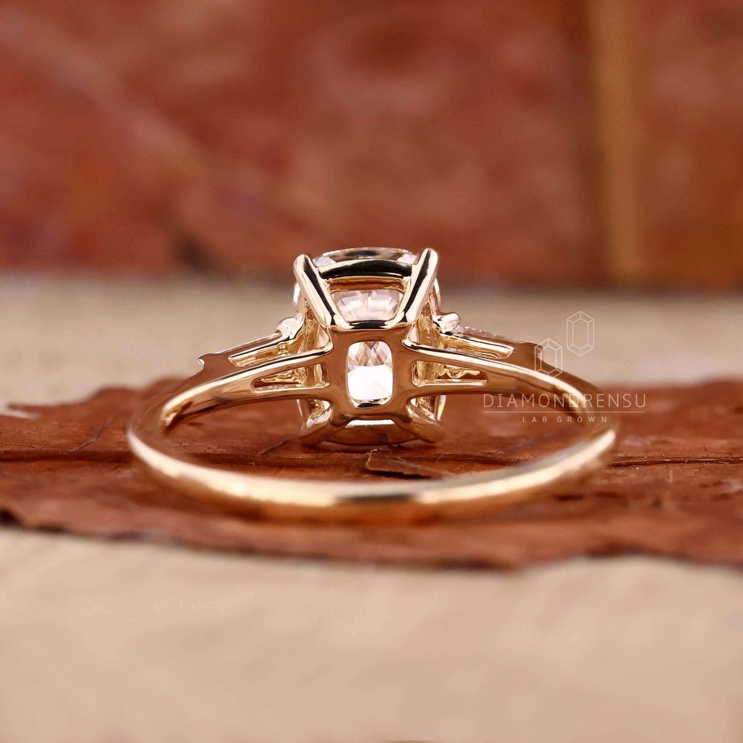 lab grown diamond wedding ring