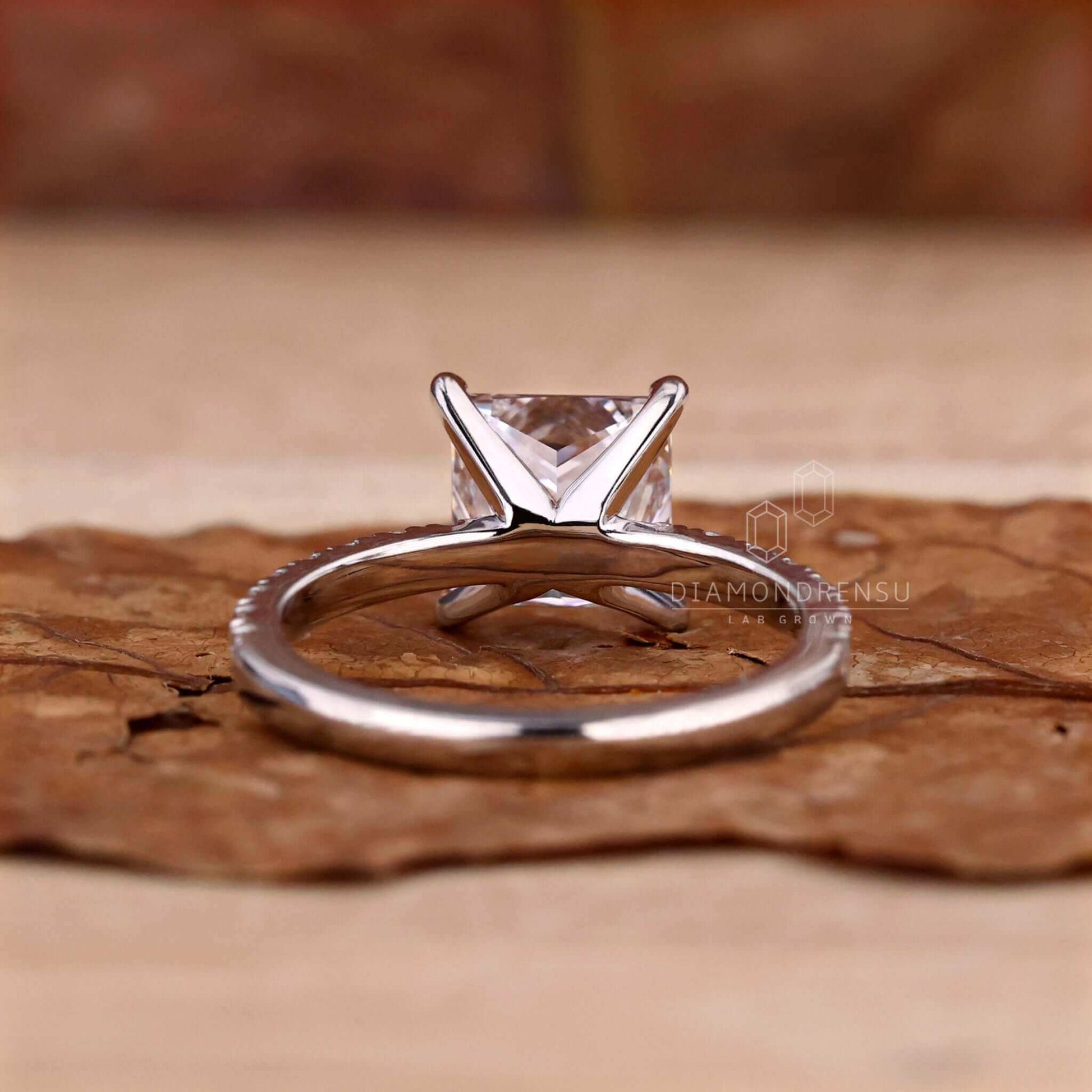 anniversary gift ring
