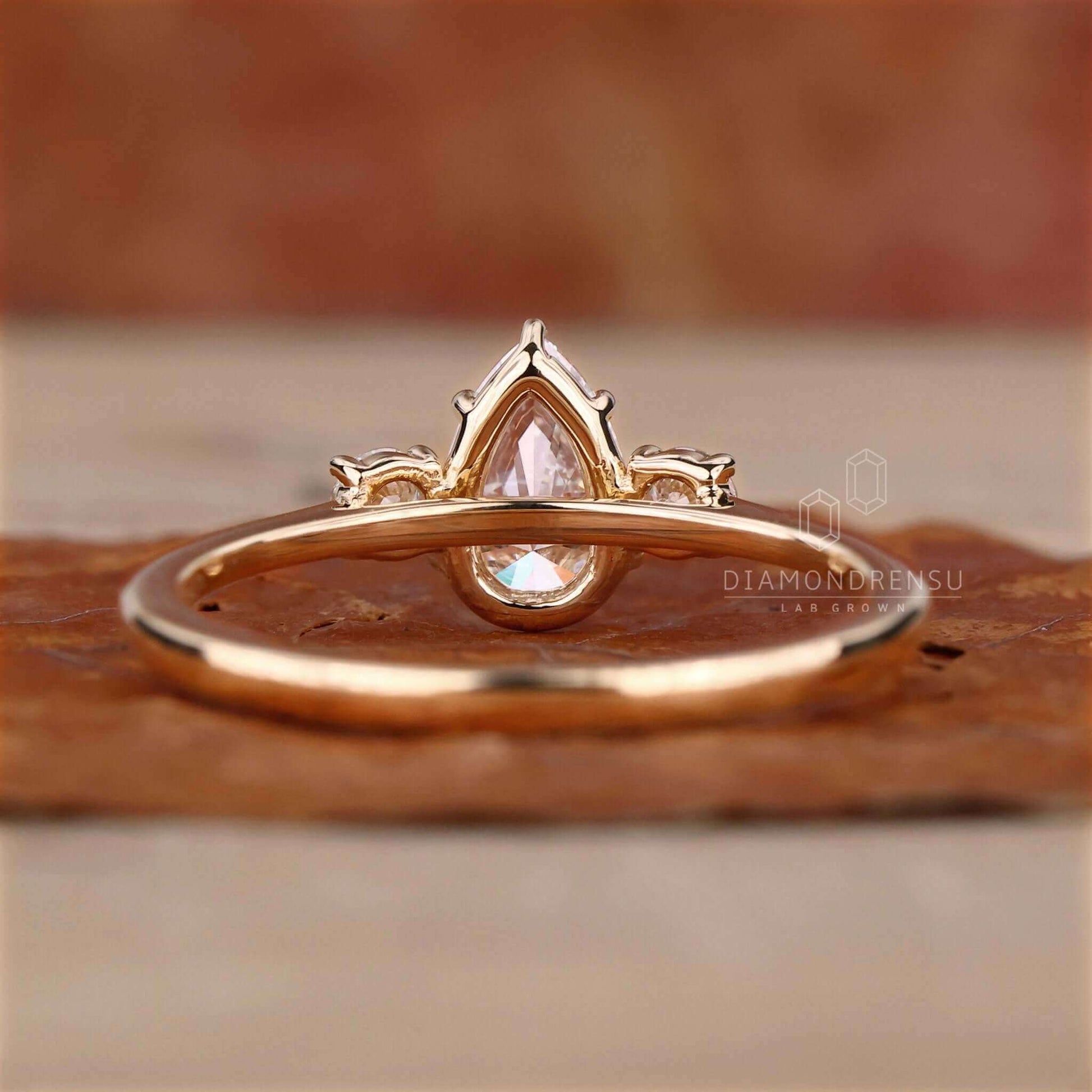 lab grown diamond rings