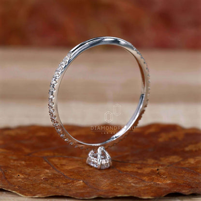 halo engagement ring