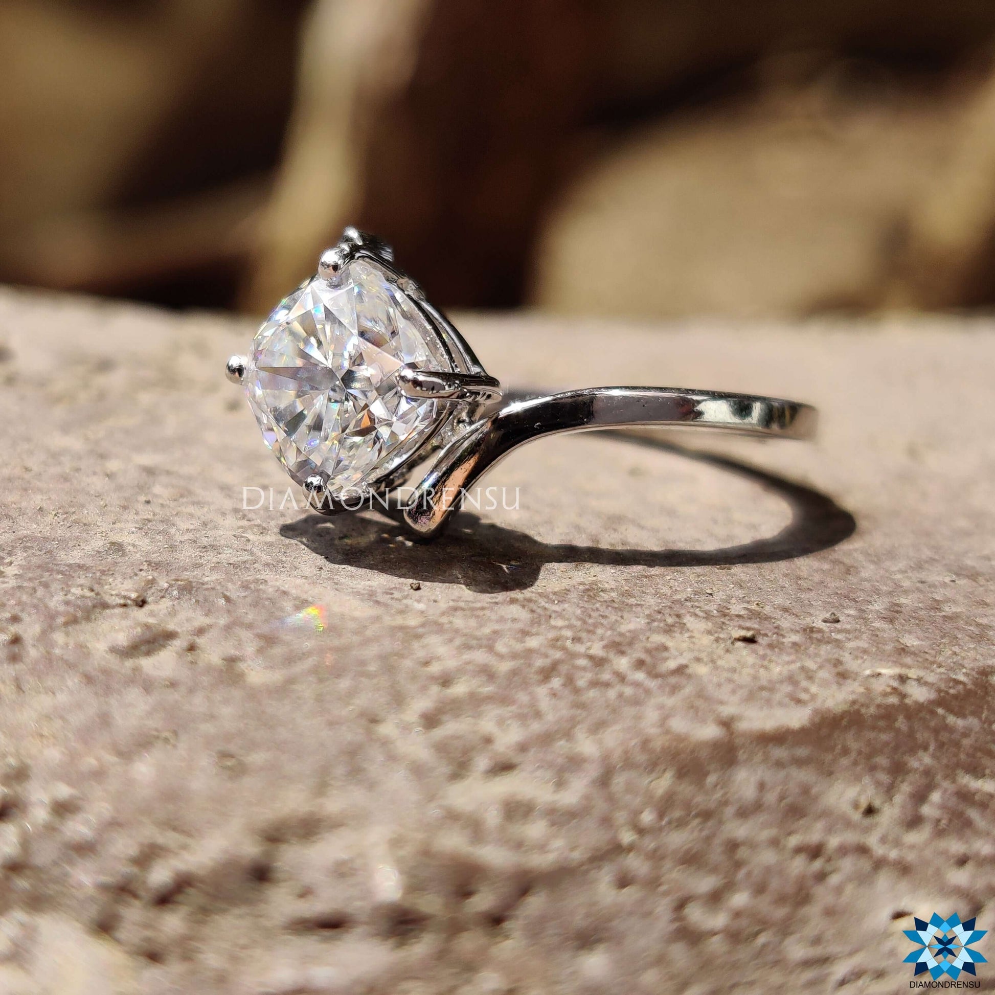 white gold ring - diamondrensu
