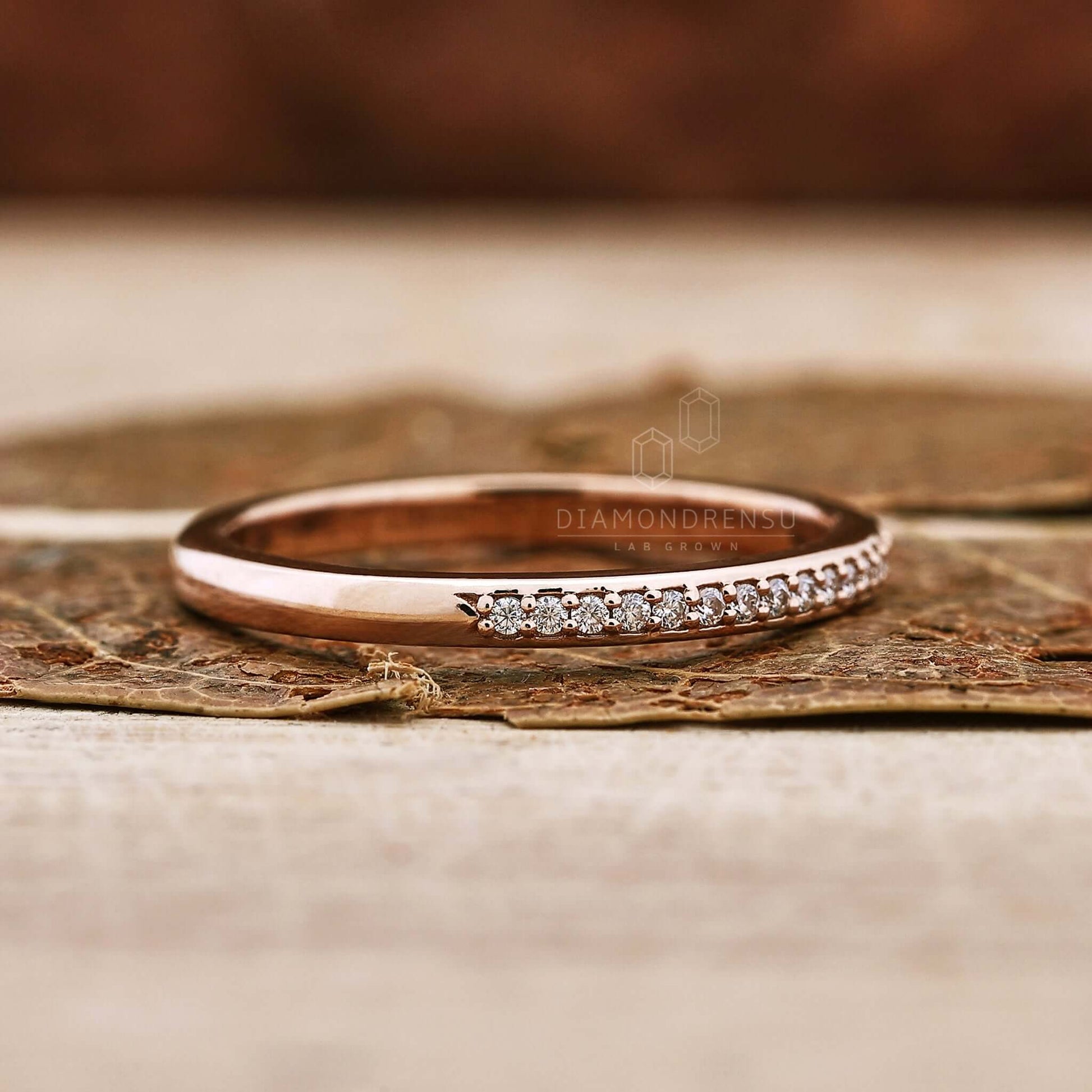 rose gold engagement ring
