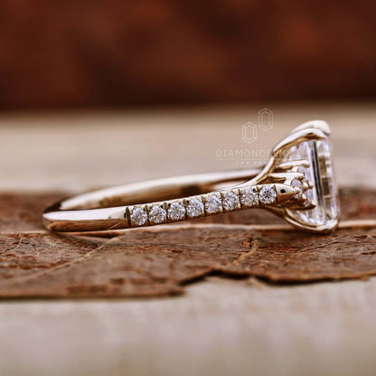pave setting engagement ring