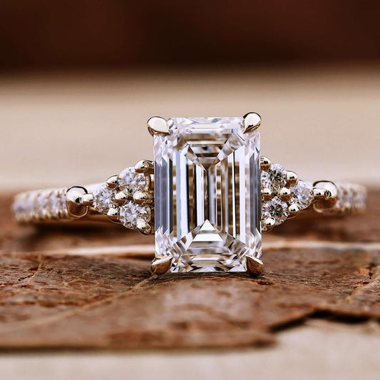 lab grown diamond engagement ring