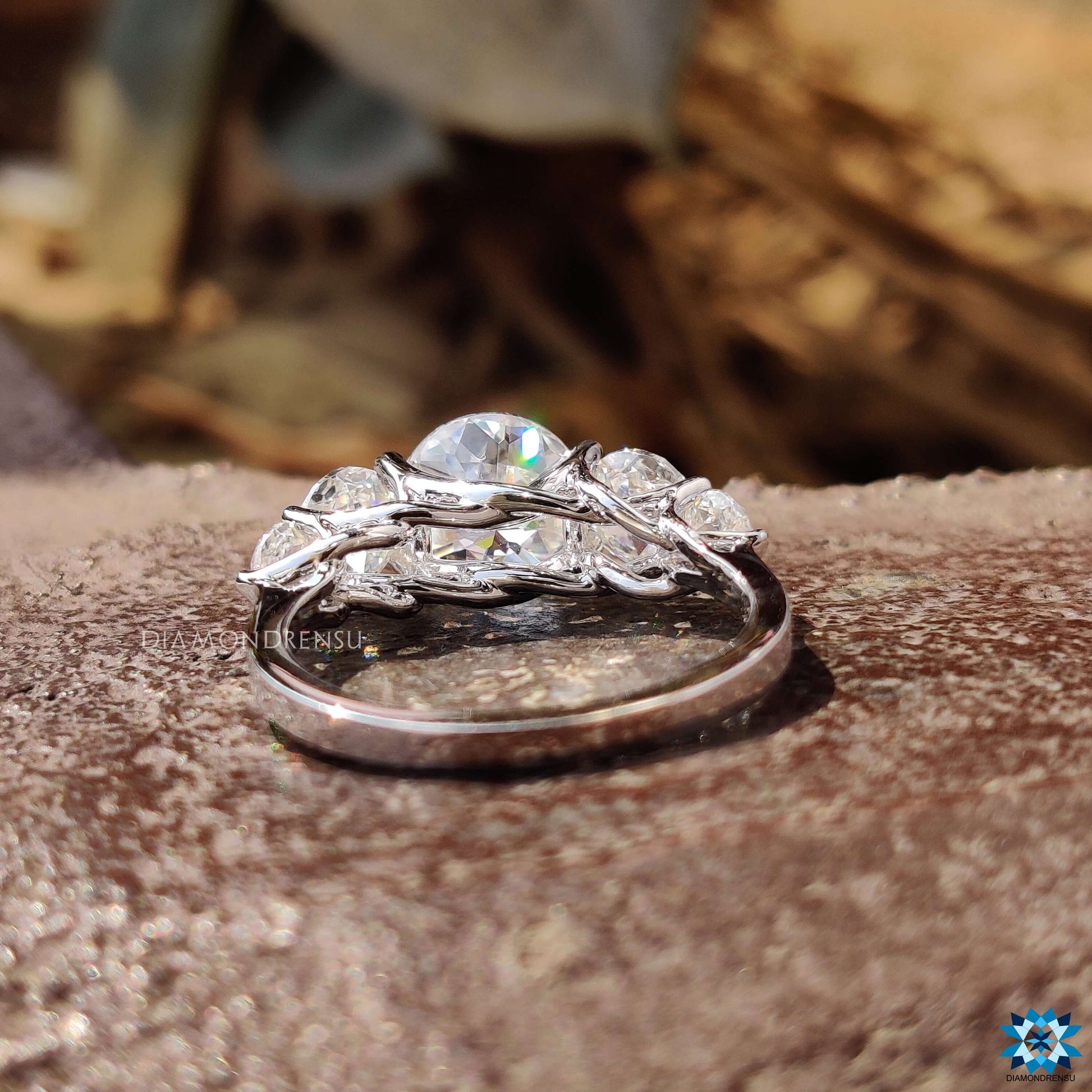 moissanite vs diamond - diamondrensu