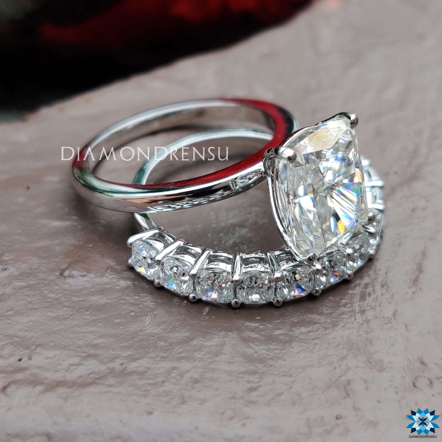 5.20 TCW Jastuk Brilliant Cut Half Eternity Moissanite svadbeni set