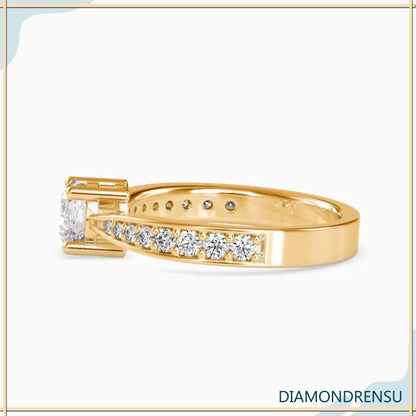 1 carat round diamond ring in a unique diamond ring style with a tapered shank engagement ring design.
