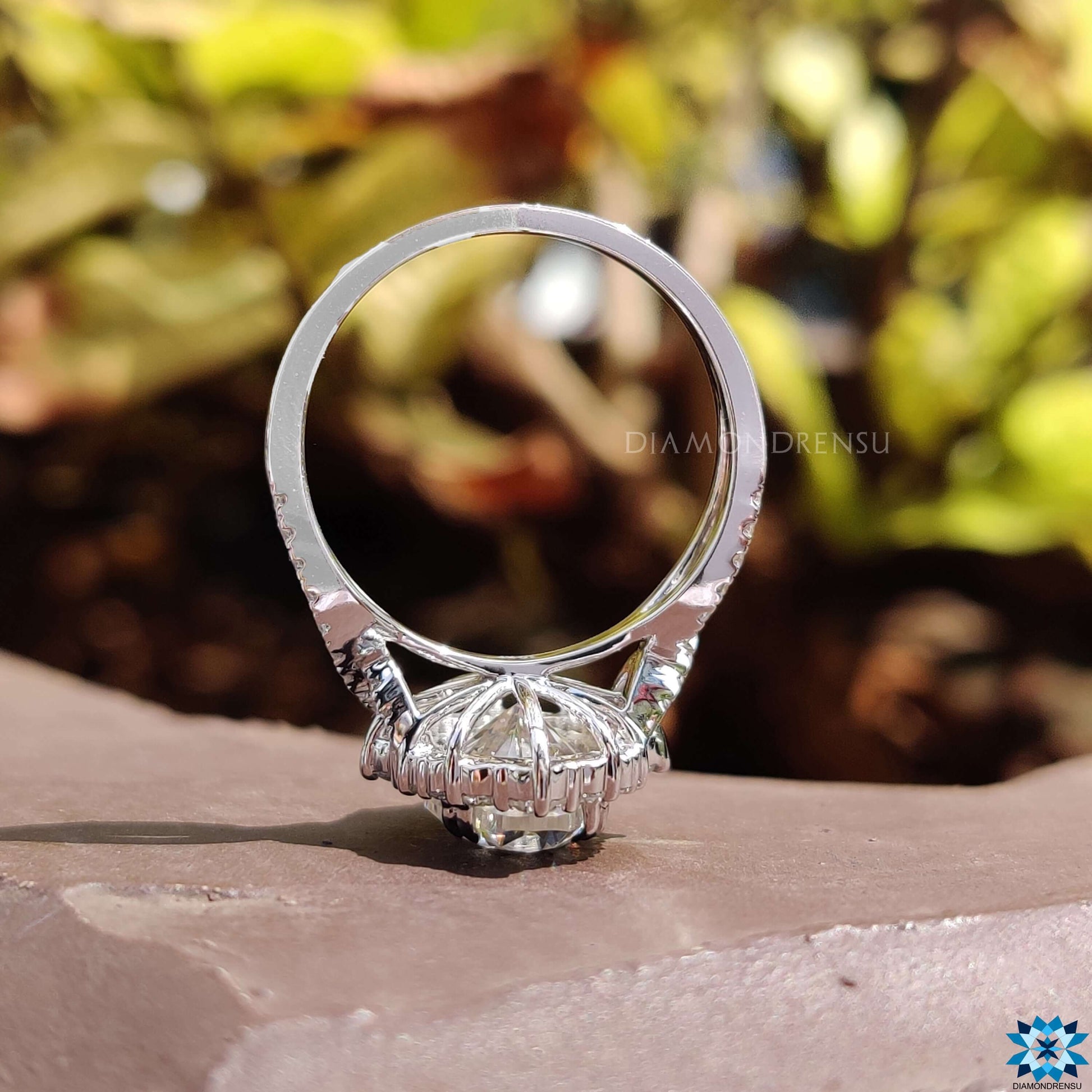 oval engagement rings - diamondrensu